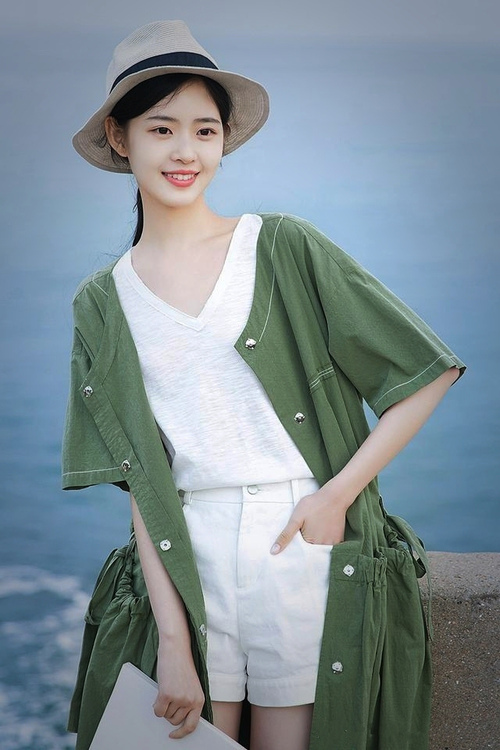 女子橄榄球职业化推动迅猛发展，女子橄榄球火爆程度